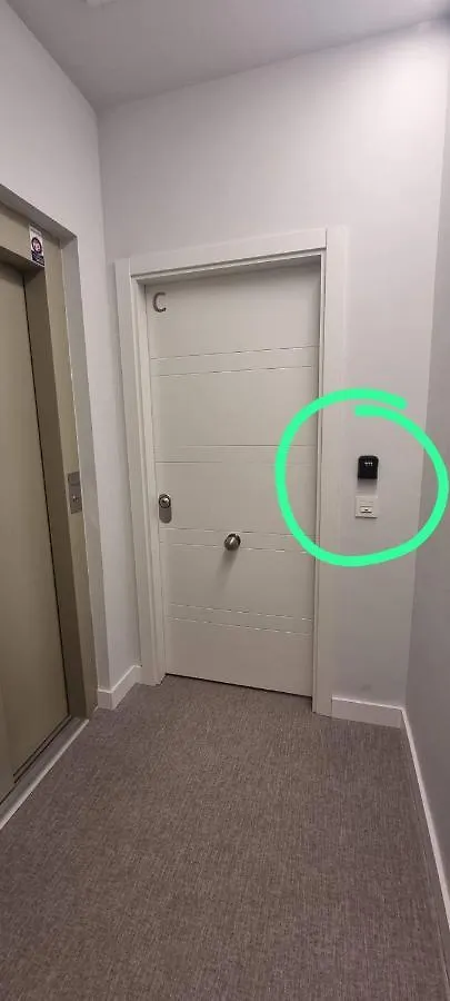 Malaga A Tu Ritmo! Edificio Muy Tranquilo Y Moderno! Apartamento 0*,  Espanha
